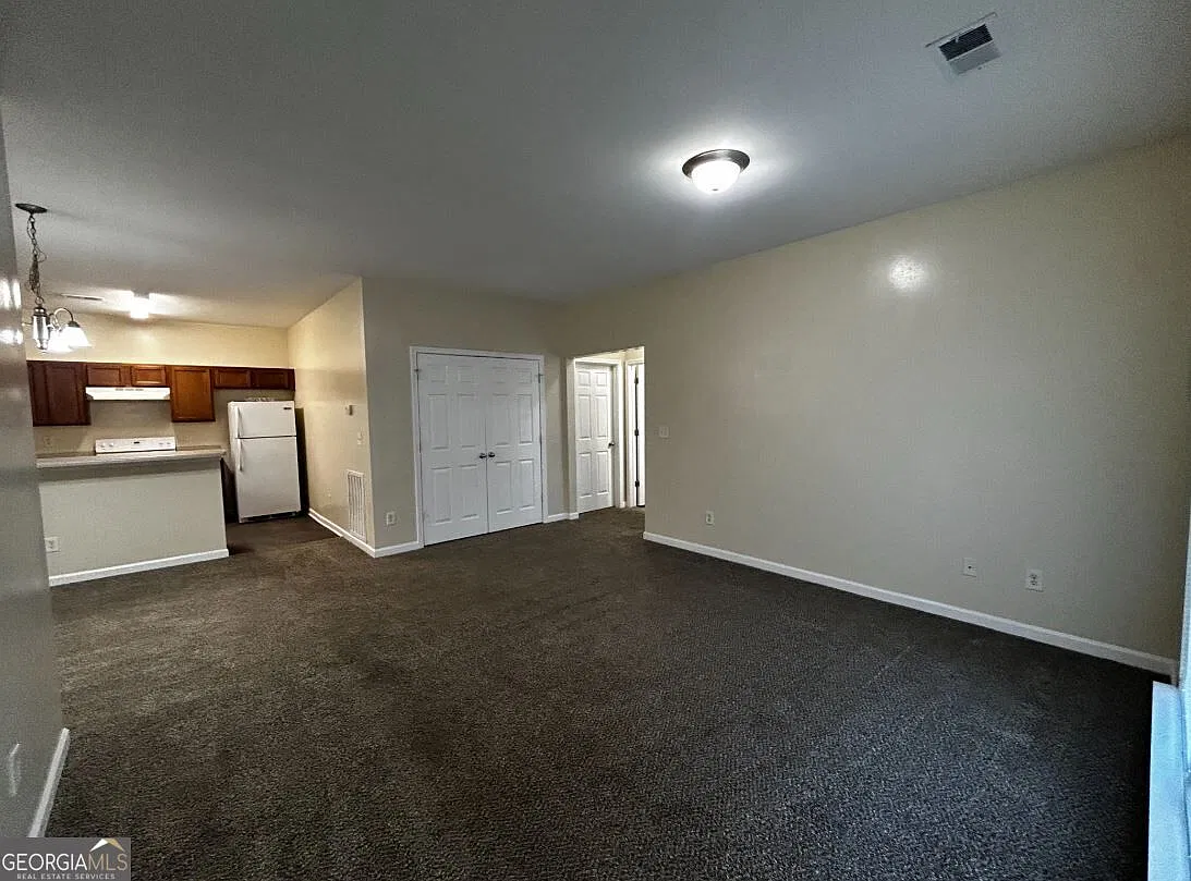 2 bed, 2.0 bath, $1,200 — Photo 2