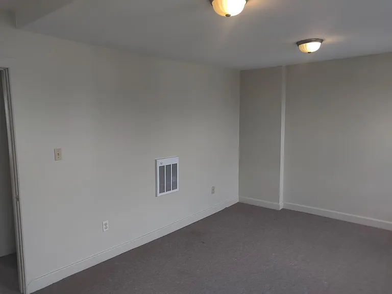 1112 Butler St #7 — Photo 17