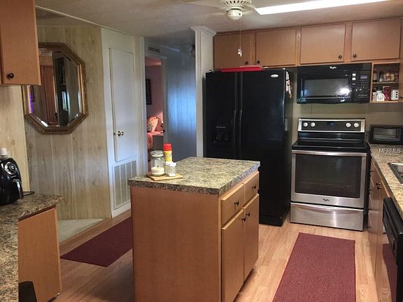 3rd image of 120 Big Oak Ln