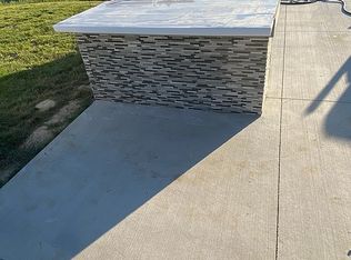 409 Fox Cross Ct, Avilla, IN 46710