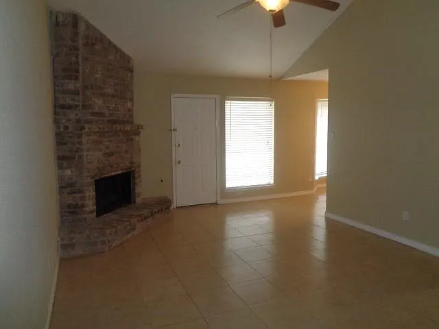 14022 Greenway Dr — Photo 18