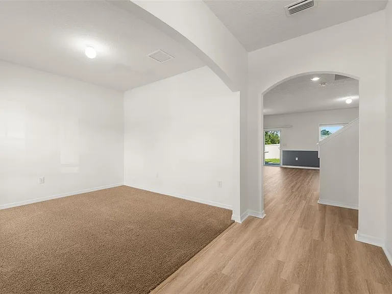8008 SW 62nd Ct — Photo 6
