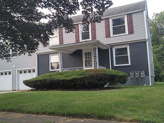 2nd image of 831 W Center St