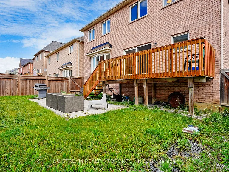 73 Serano Cres — Photo 39