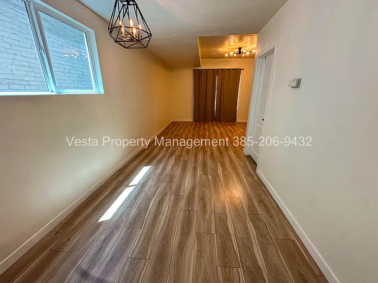 2538 Orchard Ave — Photo 7