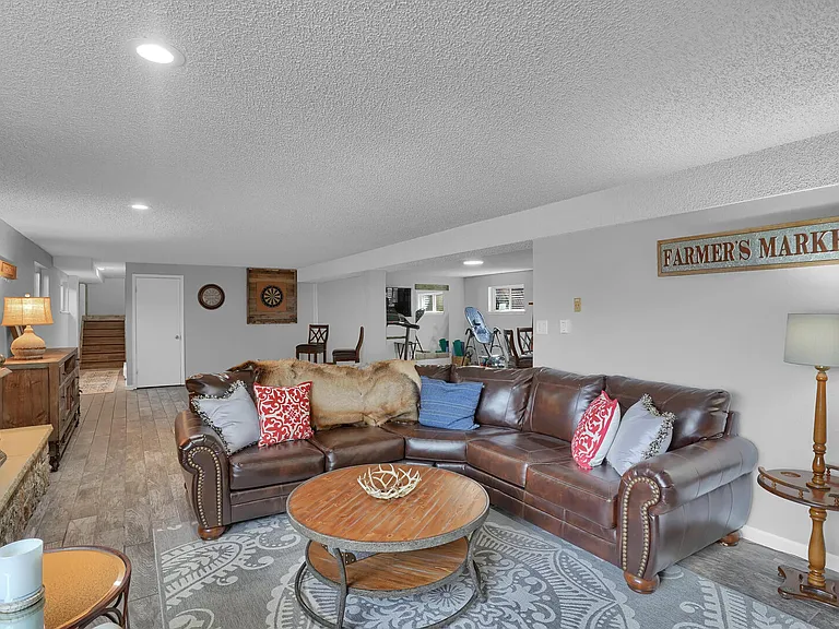 5825 Eggar Ct — Photo 29