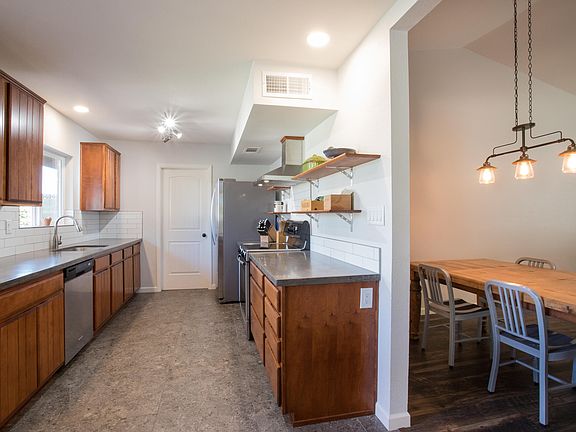 5th image of 3932 W Campo Bello Dr
