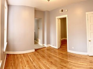 3005 W 40th St #1R, Chicago, IL 60632