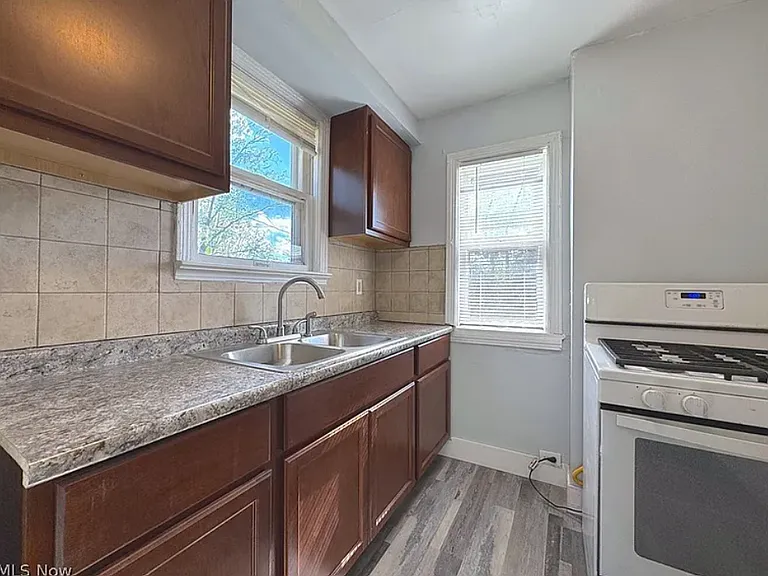554 Darlington Rd — Photo 12