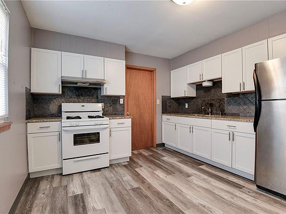 5th image of 4014 E 115th St