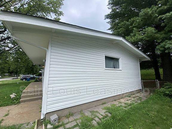 4th image of 9112 Clarion Dr
