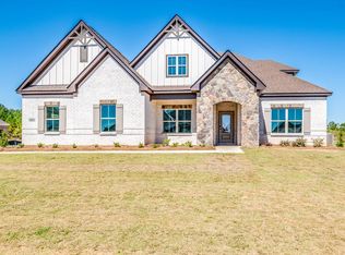 415 Midland Dr, Wetumpka, AL 36093