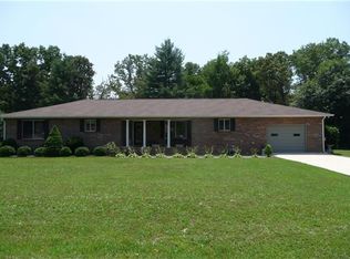 469 Ridgewood Dr, Manchester, TN 37355
