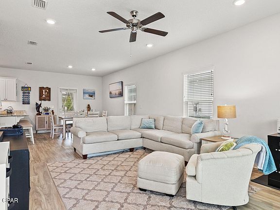 5th image of 532 Cove Villa St