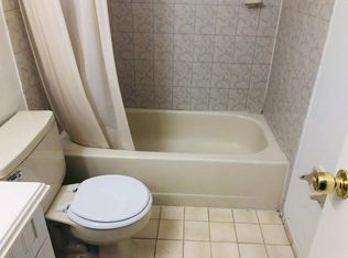 8023 Lake Dr APT 202, Doral, FL 33166