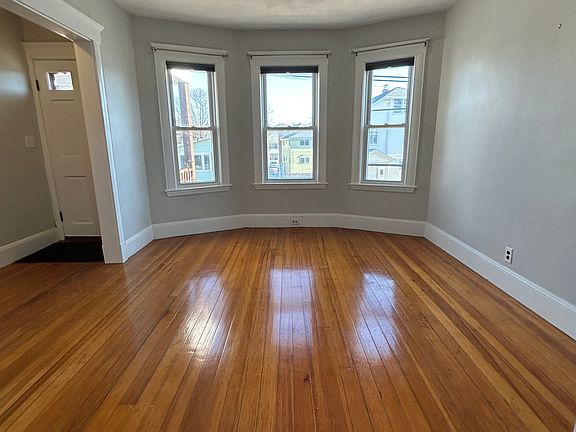 2nd image of 19 Oakland St #17