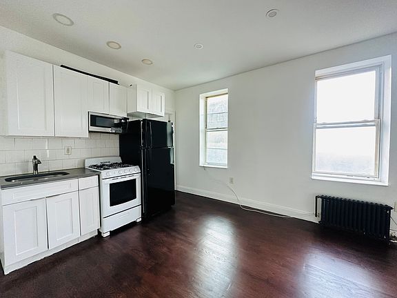 4th image of 51 Wolcott St APT 2