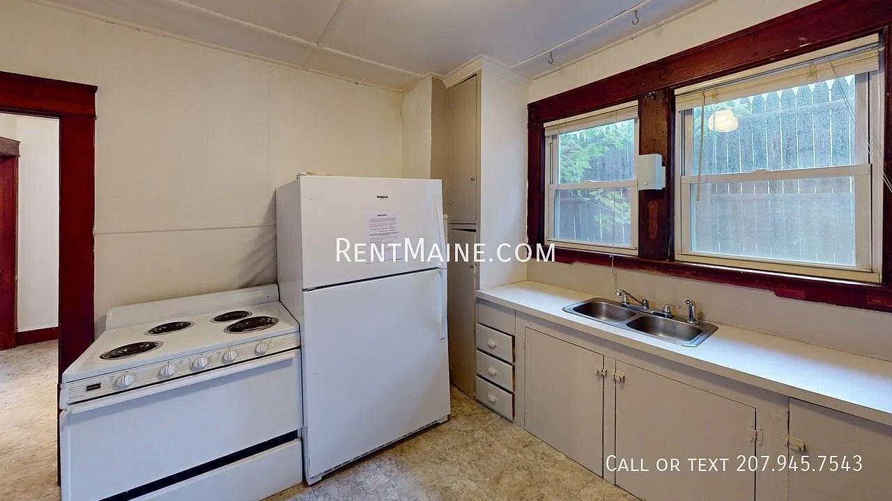 276 Main St — Photo 2