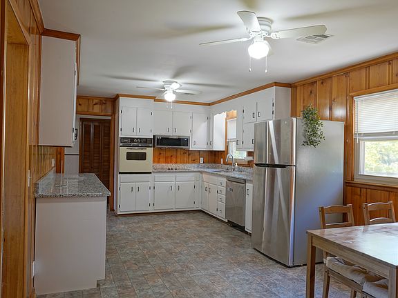 4th image of 106 Clifton Ct