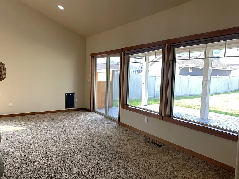 566 Village Dr — Photo 7