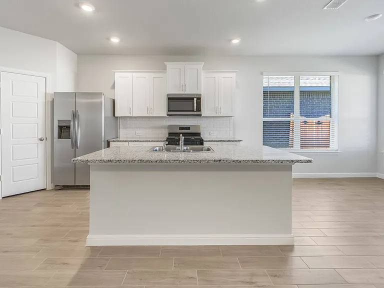 1232 Marsha Ln — Photo 2