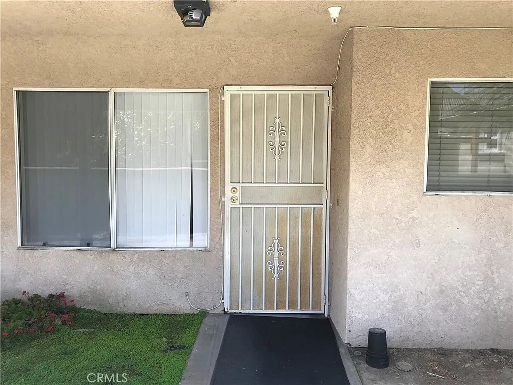 2 bed, 1100 sqft, $2,650 — Photo 2