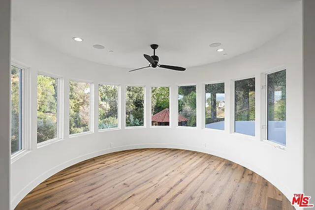 3373 Coldwater Canyon Ave — Photo 19