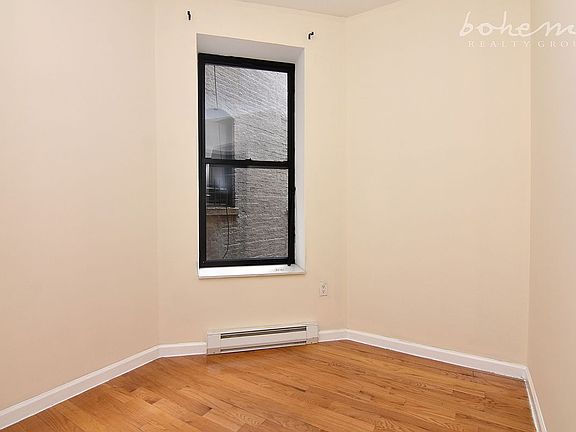 5th image of 15 W 107th St APT 33
