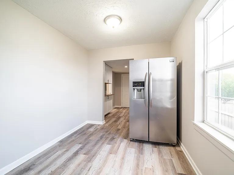 465 Brehl Ave — Photo 7