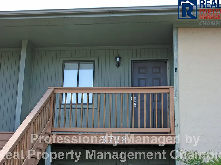 3728 Saint Johns Ct #B — Photo 2