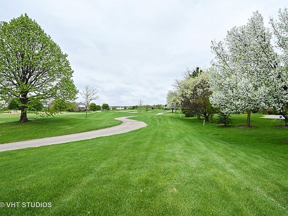 3rd image of 1600 Cypress Pointe Dr