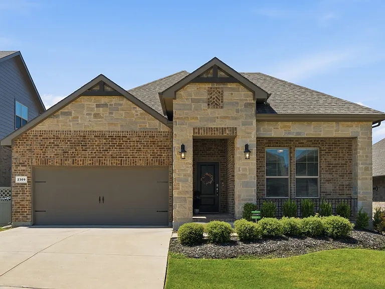 2309 Rooster Ln — Photo 1