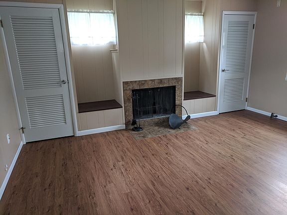 4th image of 2930 27th Ave