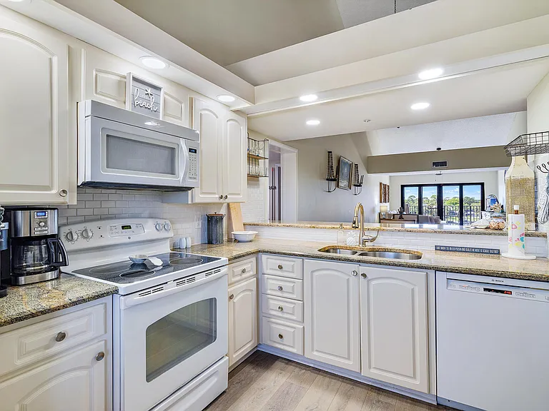 1701 Marina Isle Way #504 — Photo 7