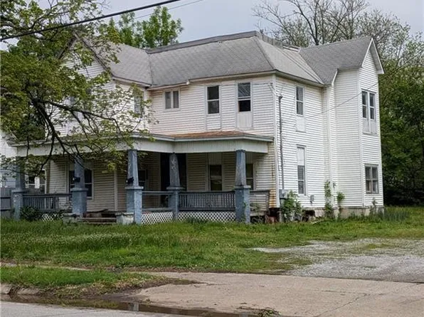 528 N Washington St, Nevada, MO 64772