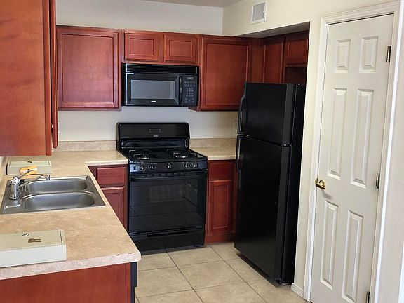 4th image of 6027 Brook Hollow Dr APT 2004