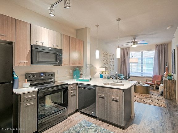 5th image of 425 N Oklahoma Ave #2-1311