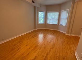 1422 W Fletcher St #2FF, Chicago, IL 60657