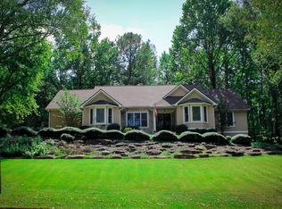 94 Clubview Dr, Newnan, GA 30265