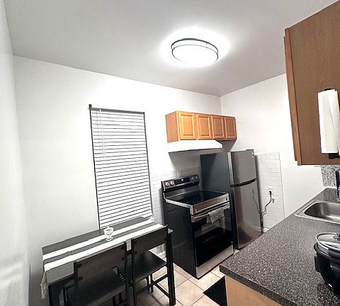 5th image of 1314 Teller Ave