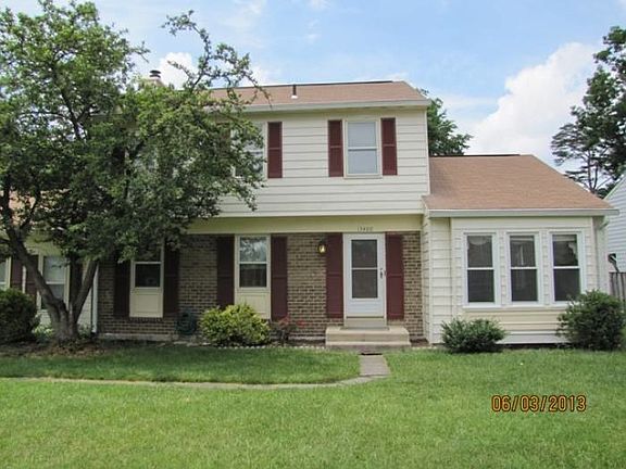 2nd image of 13400 Parcher Ave