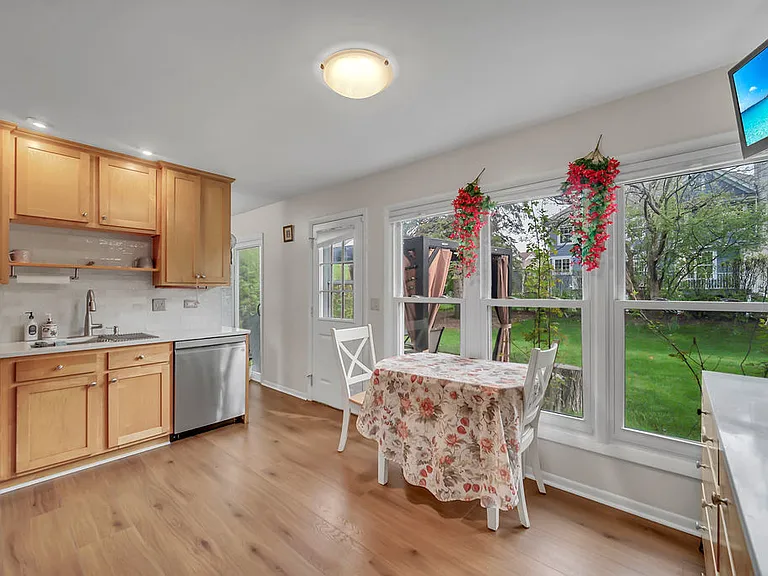 401 Greentree Pkwy — Photo 12