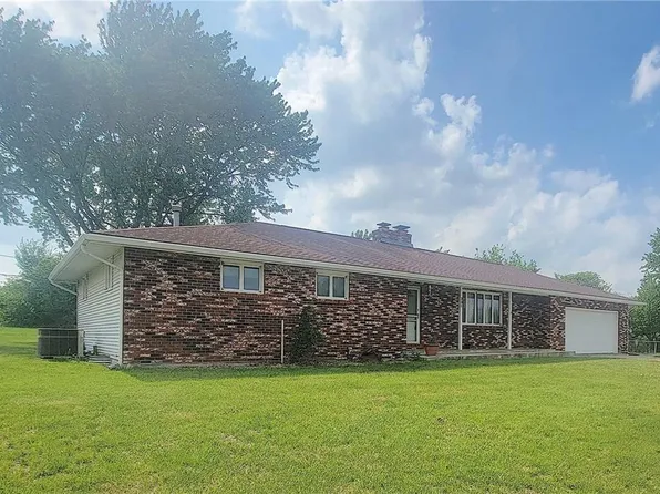331 N Hayes St, Garnett, KS 66032
