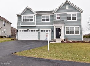 619 Trails End, Elgin, IL 60124