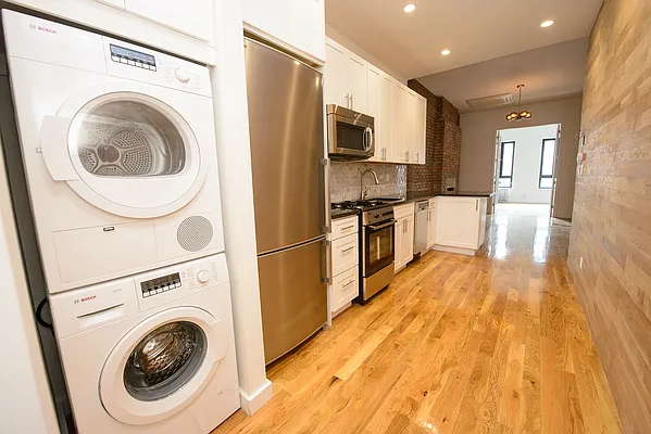 Rented by Bouwerie Lane Group | media 36