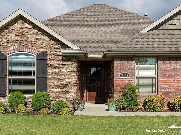 2nd image of 2955 Raven Ln