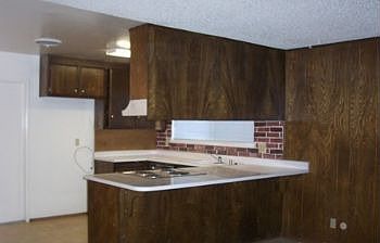 4th image of 4872 Willowbrook Dr