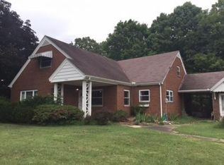 5302 W Pea Ridge Rd, Huntington, WV 25705