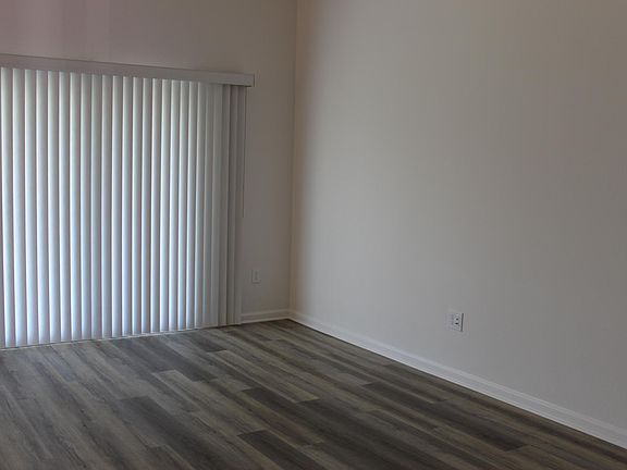 5th image of 541 Cherry Creek Way
