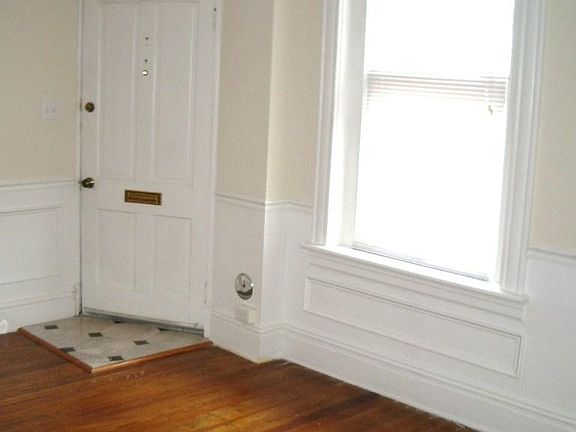 2nd image of 1 N Robinson St APT 1